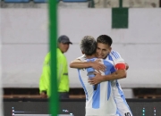 英雄联盟总决赛赛程-南美篮球联赛：阿根廷球队二连胜，晋级半决赛