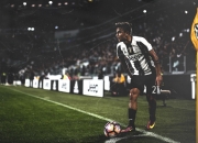 英雄联盟总决赛门票-欧冠淘汰赛之夜，孔德化身系统防火墙，零封对手诠释顶级中卫价值