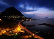 LOL决赛-双线终章，本泽马一锤定音与乌克兰提前终结的卡塔尔悬念