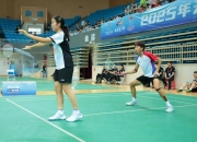 英雄联盟总决赛门票-羽毛球选手挥拍如飞轻松斩获胜利的简单介绍