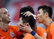 LOL决赛-鲁能队备战亚洲杯赛，瞄准胜利