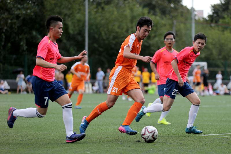 包含拉丁美洲足球盛会举行,传统强队再度交锋的词条 包含拉丁美洲足球盛会举行,传统强队再度交锋的词条