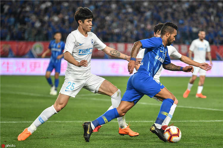 关于大连一方主场作战，欲击败苏宁的信息