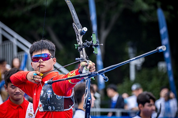 包含射箭比赛中，土耳其选手表现出色夺得铜牌的词条