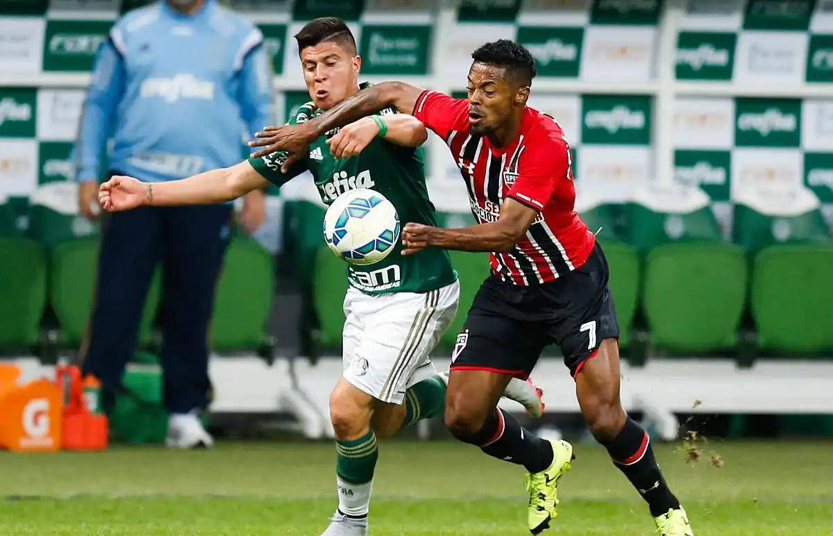 关于克鲁塞罗全队备战,球员精神饱满的信息 关于克鲁塞罗全队备战,球员精神饱满的信息