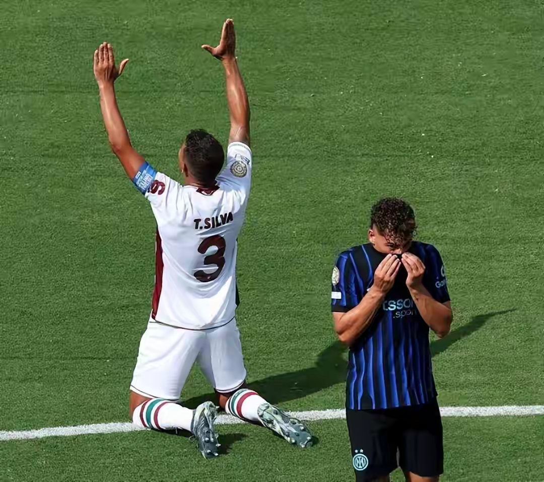 燃情炽热的欧洲足球赛场,一触即发 燃情炽热的欧洲足球赛场,一触即发